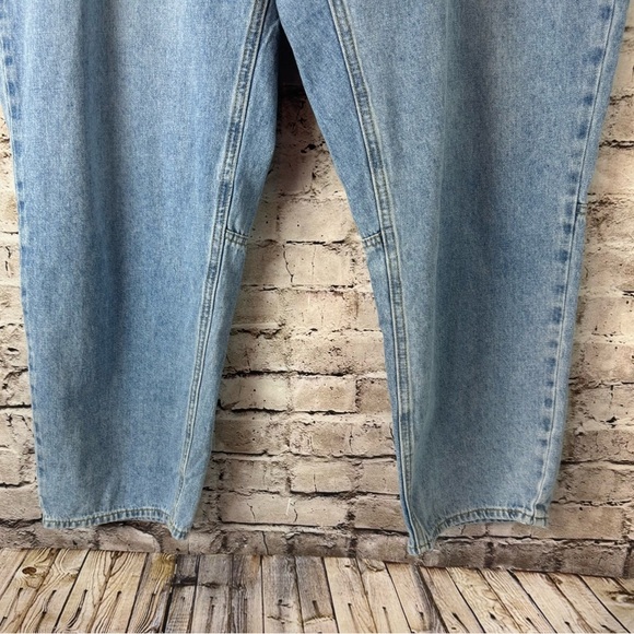 Universal Standard Women's High Rise DenimJeans Size 20 100% Cotton Medium Wash - Picture 3 of 7